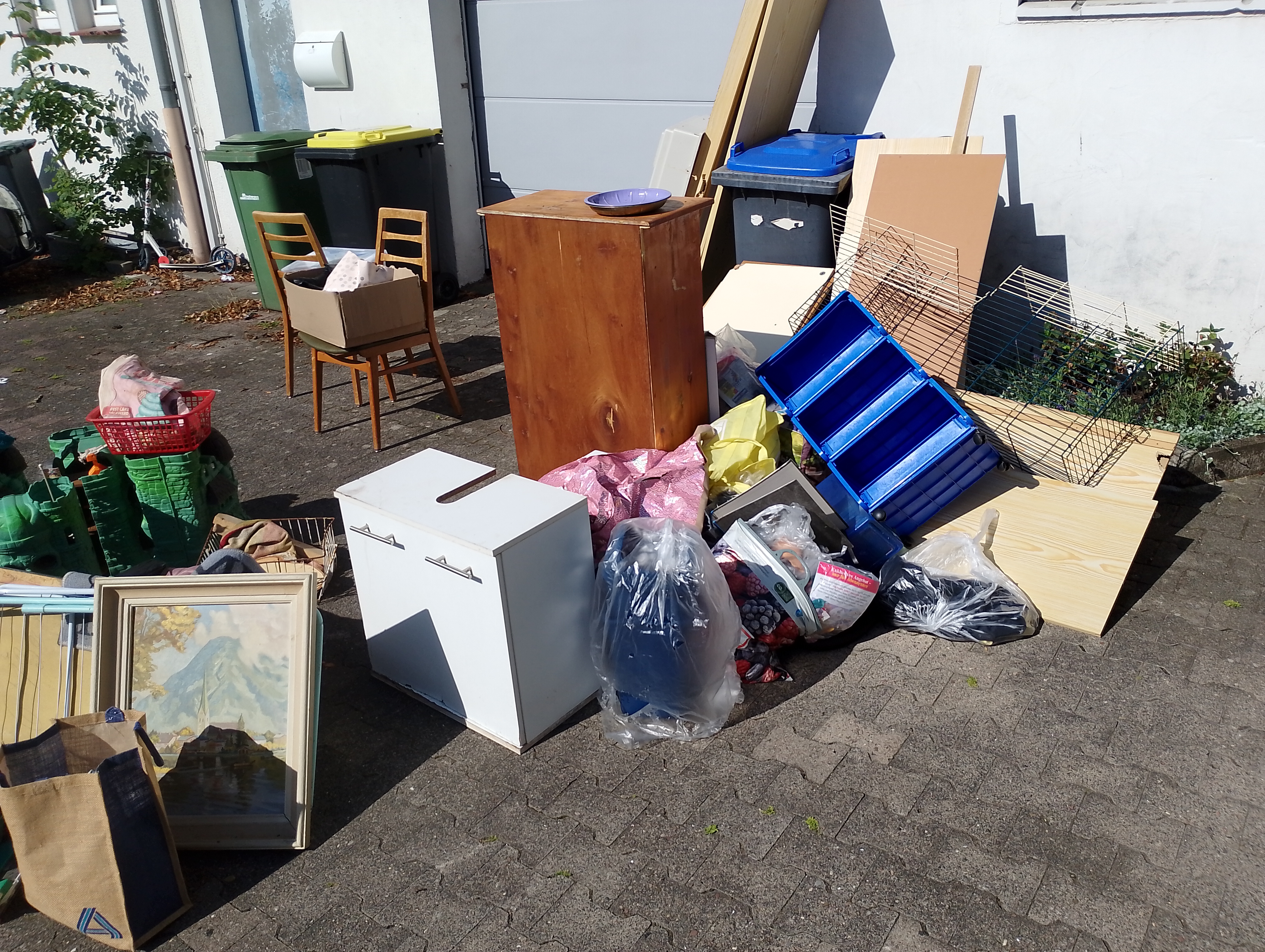 Geschäft - Dienstleistungsservice Entrümplung -Haushaltsauflösung-Internetmarketing André Müller und Afaf Aboud GbR 