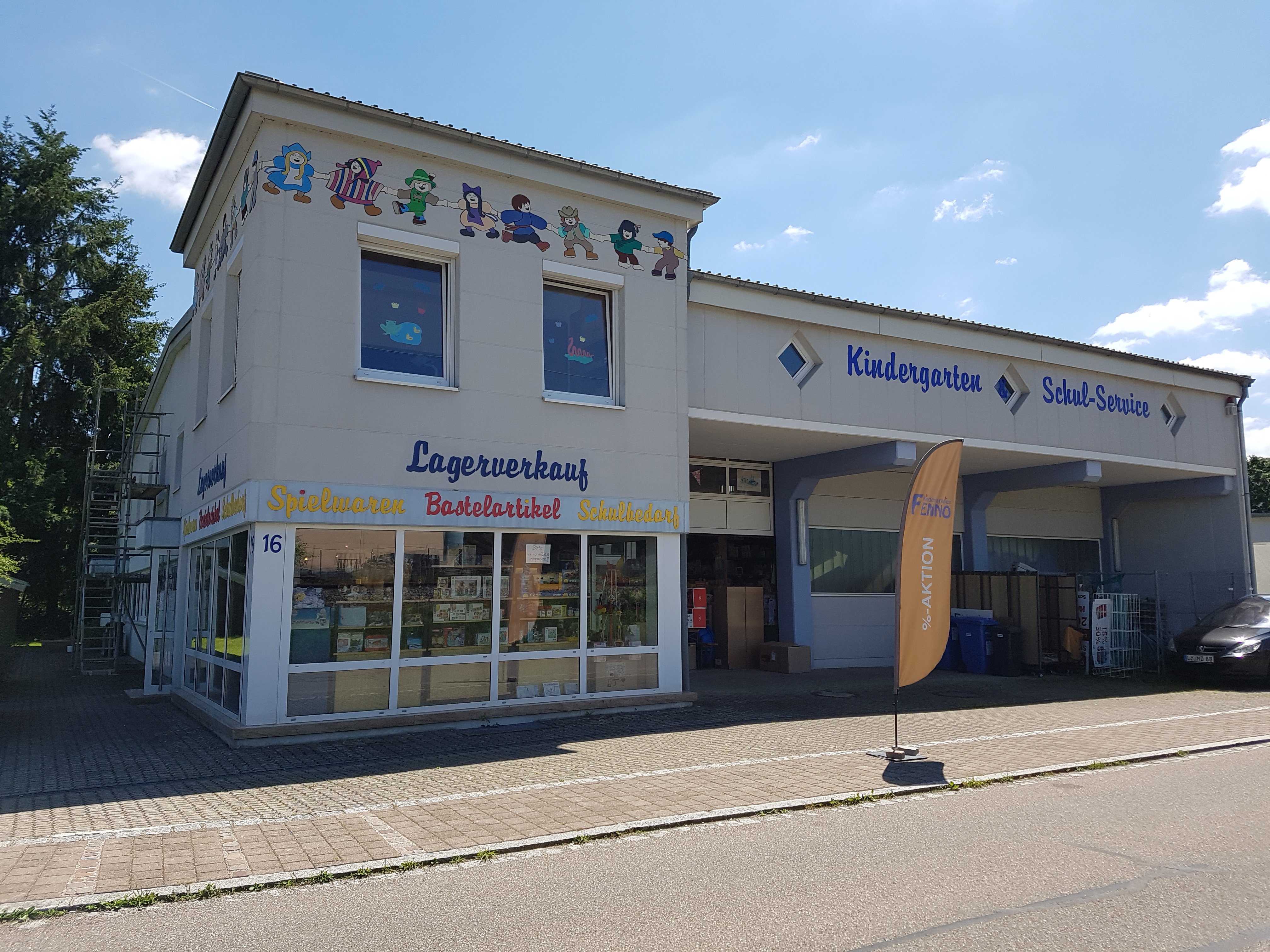 Geschäft - Fenno Kinderparadies; Spielwaren/ Bastelartikel/ Schulbedarf 