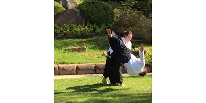 Lieferservice - Art des Unternehmens: Sportgeschäft - Deutschland - aikido outdoors @ japanese garden
youtube.com/watch?v=ctbl_cdwuPk 
#合気道 @aikido @合気道 @ LE JARDIN
youtube.com/watch?v=gJ0AHoiMsDM 
https://www.facebook.com/aikido.24.eu 
☯
#aikido #aiki #ai #ki #martialart #aikido_outside #outdoor_aikido #ALLESinBEWEGUNGdotDE #japanischergarten #LE_JARDIN #japanesegarden #kampfsport #kampfkunst #ARTofPEACE  - AIKIDO in KL: aikidoKAISERSLAUTERN.info