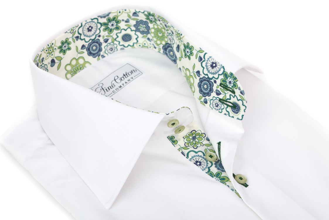 Geschäft: weißes Maßhemd mit grünem Muster im Kontrast - Fine Cotton Company