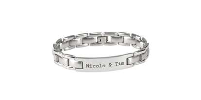 Lieferservice - Personalisierter Schmuckgravuren für Herren und Damen,
Armbänder aus Edelstahl, Schmuckanhänger, Schlüsselanhänger etc. - Foto-Wiegand - Meisterbetrieb