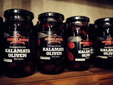 Geschäft: Handgepflückte Kalamata Oliven - Miera Feinkost, Restaurant & Wein