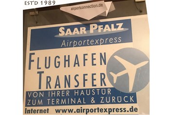 Geschäft: http://airportconnection.de/buchen.php  - AIRPORTEXPRESS KVM KraftVerkehrMietwagen BACH