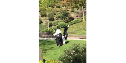Lieferservice - Art des Unternehmens: Lernen / Coaching - Rheinland-Pfalz - aikido outdoors @ japanese garden
youtube.com/watch?v=ctbl_cdwuPk 
#合気道 @aikido @合気道 @ LE JARDIN
youtube.com/watch?v=gJ0AHoiMsDM 
https://www.facebook.com/aikido.24.eu 
☯
#aikido #aiki #ai #ki #martialart #aikido_outside #outdoor_aikido #ALLESinBEWEGUNGdotDE #japanischergarten #LE_JARDIN #japanesegarden #kampfsport #kampfkunst #ARTofPEACE  - AIKIDO in KL: aikidoKAISERSLAUTERN.info