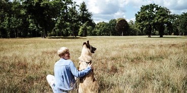 Lieferservice - Zahlungsmöglichkeiten: Sofortüberweisung - Deutschland - Gründerin von Dog It Right, Trainerin für Menschen mit Hund, Coach & Autorin: Ulrike Seumel - Dog It Right